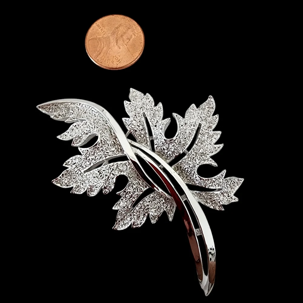 Trifari vintage brooch